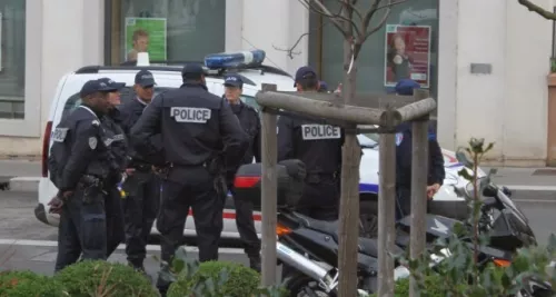 Des policiers blessés lors d'une émeute près de Lyon