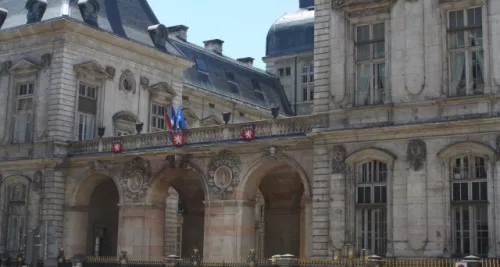 Rythmes scolaires à Lyon : un forum de recrutement des animateurs ce jeudi à l’Hôtel de Ville