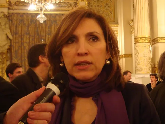 Régionales 2015 : "Gérard Collomb cède aux caprices de sa femme" selon Nora Berra