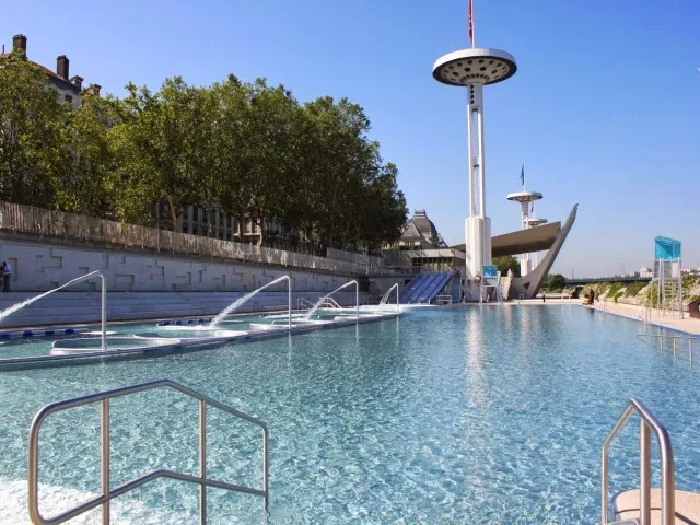 Incivilités dans les piscines à Lyon : l'opposition aimerait que les fauteurs de trouble fassent des TIG