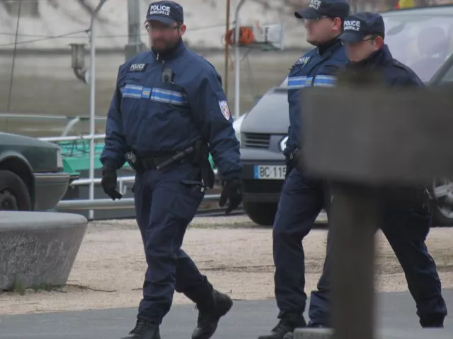 Lyon : des policiers municipaux en grève pour demander à être armé