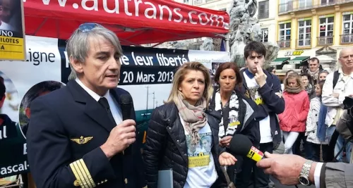 Lyon : 200 personnes pour le rassemblement de soutien aux pilotes emprisonnés en République Dominicaine