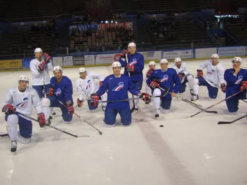 L’élite du hockey sur glace vendredi soir à la patinoire Charlemagne