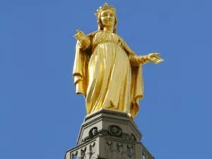 La Vierge dorée domine à nouveau Lyon