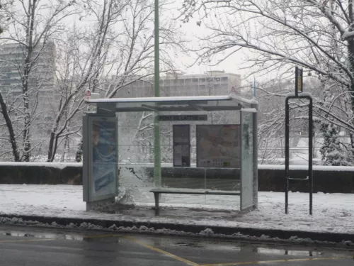 La neige perturbe le réseau TCL mardi