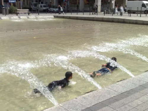 Le Rhône toujours en alerte canicule