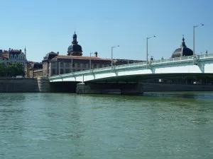 Les écolos testent l’eau de la Saône