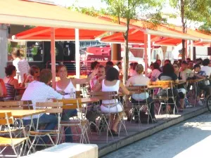 Lyon: les terrasses du Rhône refleurissent