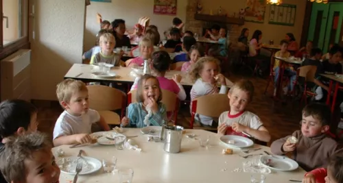 Rhône : 12 cantines scolaires privatisées à la rentrée 2013