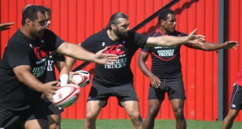 Lou Rugby : des maillots Collectors à l'effigie de Chabal et Nallet