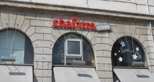 Lyon : les salariés de Chapitre occupent la librairie