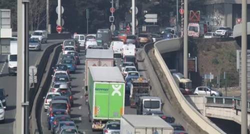 Circulation : 343 km de bouchons cumulés à la mi-journée principalement dans la Vallée du Rhône