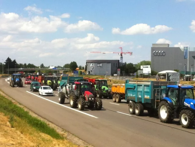 La grogne des agriculteurs s’étend à Lyon