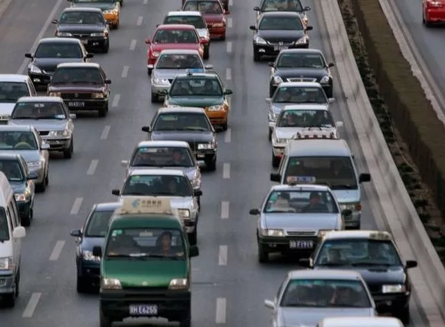 Premier chassé-croisé de l’été : jusqu’à 510 kilomètres de bouchons cumulés à la mi-journée