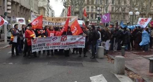 200 salariés des établissements dépendant de la FEHAP manifestent à Lyon