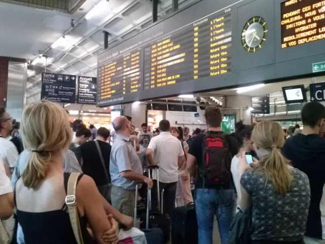 Trafic SNCF perturbé à Lyon à cause d’un incendie