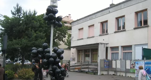 Rythmes scolaires à Lyon : après l'opération SPAM, place aux ballons noirs