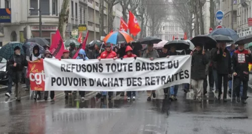 Retraites : 550 manifestants sous la pluie à Lyon