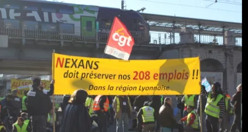 Les  salariés de Nexans manifestent pour leurs emplois