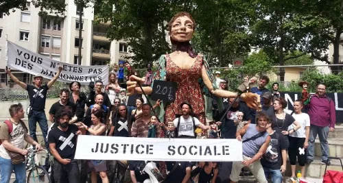 La marche de Manon contre la précarité est passée par Lyon ce samedi