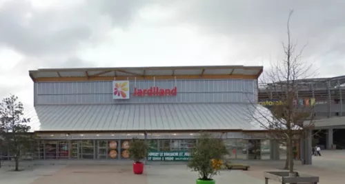 Carre de soie : le magasin Jardiland va fermer