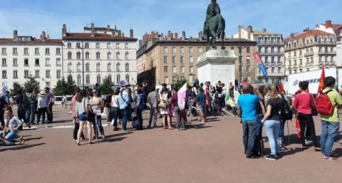 Une centaine de personnes réunies contre l'extrême-droite à Lyon