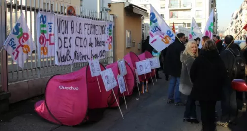 Lyon : 80 personnes manifestent contre la fermeture des CIO