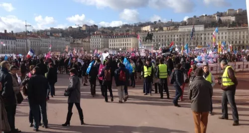 Lyon : aucune interpellation et plus de 20 000 manifestants pour la Manif pour Tous dimanche