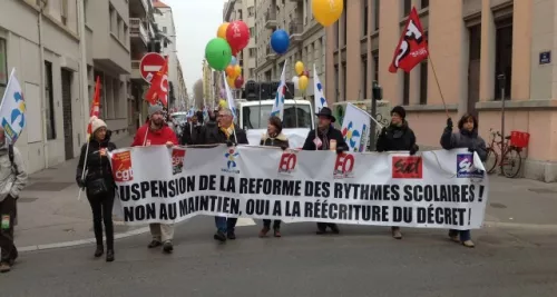 Rythmes scolaires : près de 500 personnes ont manifesté à Lyon