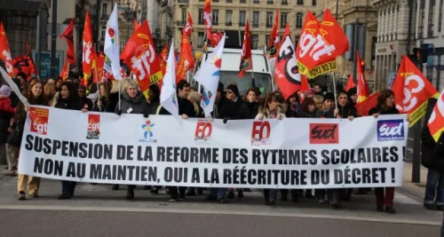 Réforme des rythmes scolaires : plus de 1700 personnes manifestent à Lyon