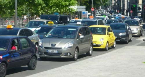 Lyon : les taxis prévoient de bloquer le périphérique ce jeudi après-midi