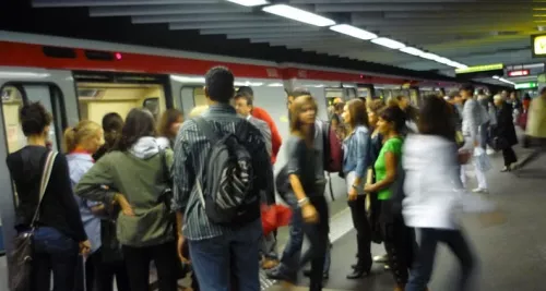 Grosse panne sur la ligne B du métro, des centaines de passagers coincés dans un tunnel