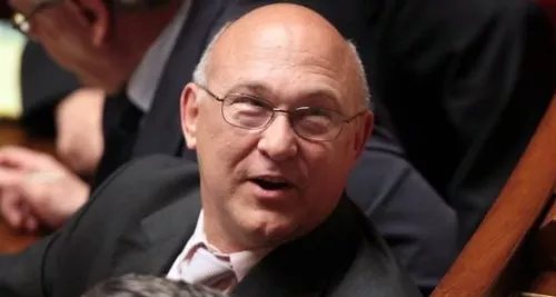 Michel Sapin a parrainé un contrat de génération dans le Rhône