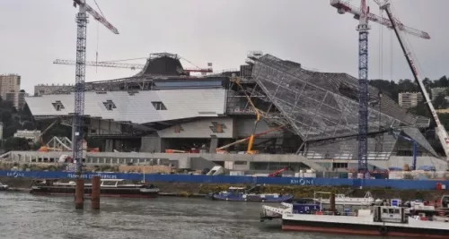 La bretelle de sortie Pont Pasteur depuis l’A7 est encore fermée à la circulation