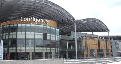 Pas de fermeture du Carrefour de Confluence