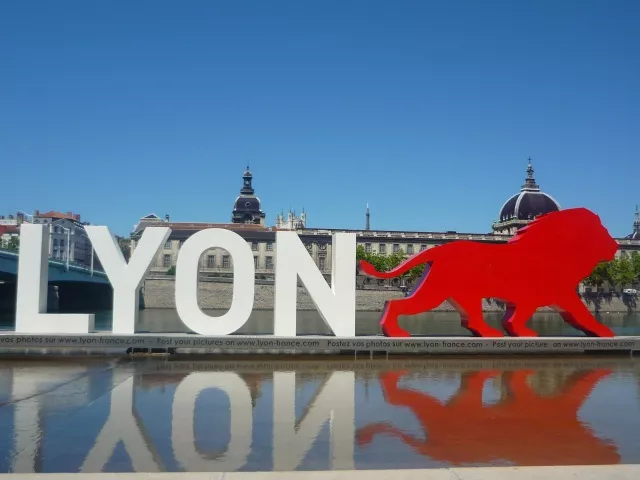 La sculpture OnlyLyon va être déplacée au Musée des Confluences