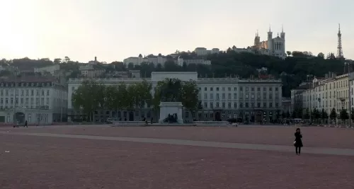 Manifestation : rassemblement des opposants au Lyon-Turin ce samedi Place Bellecour