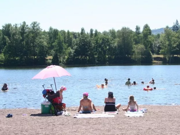 200 jeunes du Rhône étaient rassemblés à Paris pour la journée des Oubliés des vacances