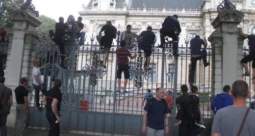 Grève et manifestation des pompiers du Rhône vendredi à Lyon