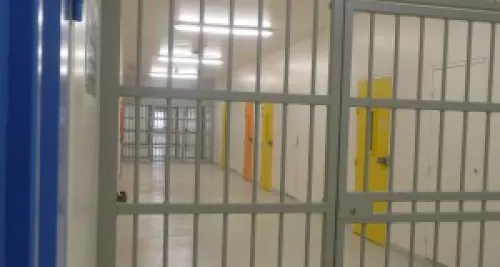Le personnel de la prison de Villefranche se mobilise après l’agression de trois surveillants
