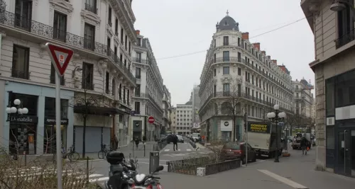 Lyon : la rue Grôlée définitivement passée sous pavillon émirati