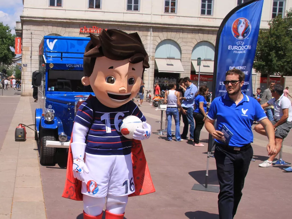 650 volontaires recherchés à Lyon pour l’Euro 2016 !