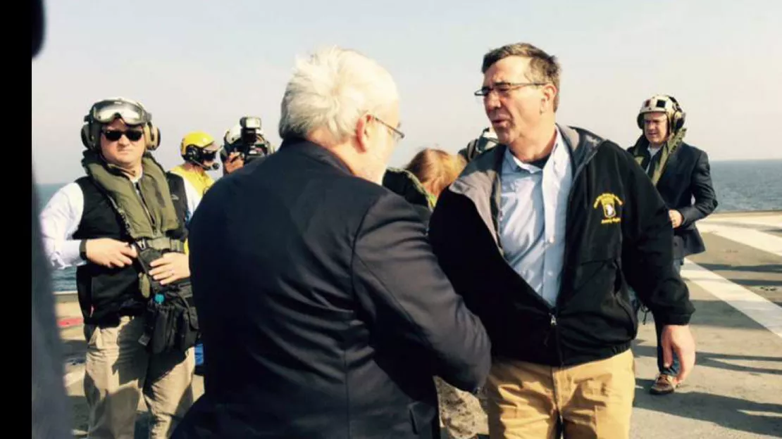 Le chef du Pentagone, Ashton Carter, s’est rendu hier sur le porte-avions français Charles-de-Gaulle, une première pour un secrétaire à la défense américain