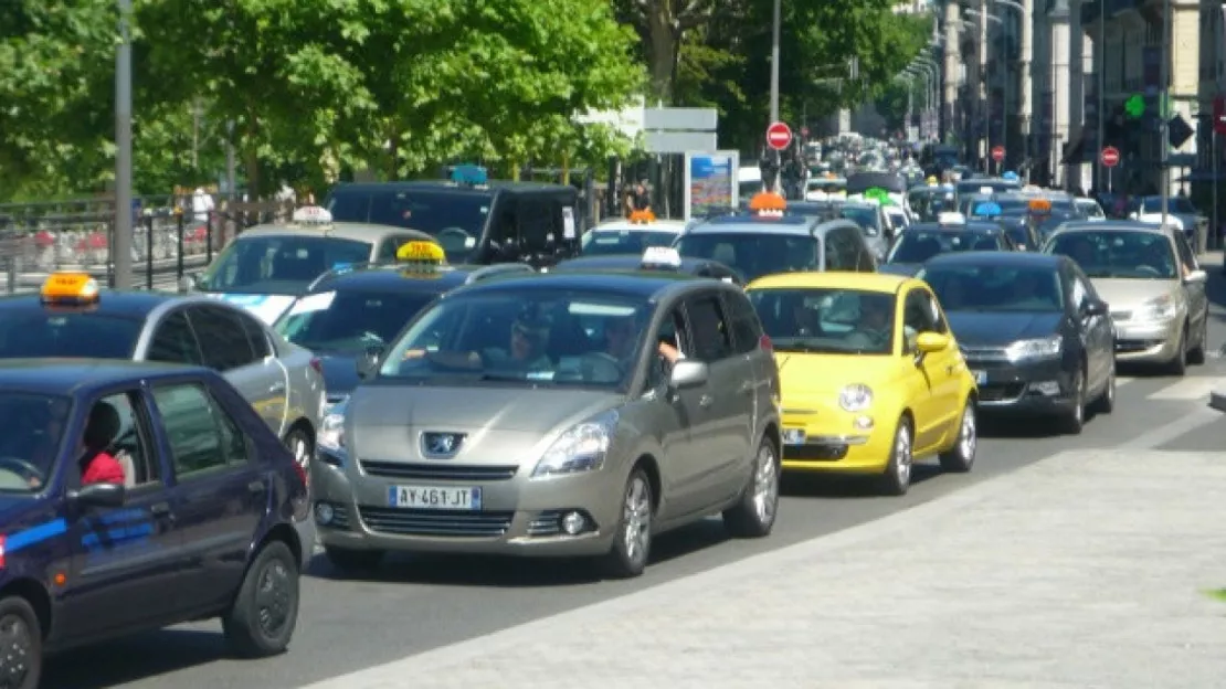 Uber Pop : plusieurs chauffeurs arrêtés pour exercice illégal