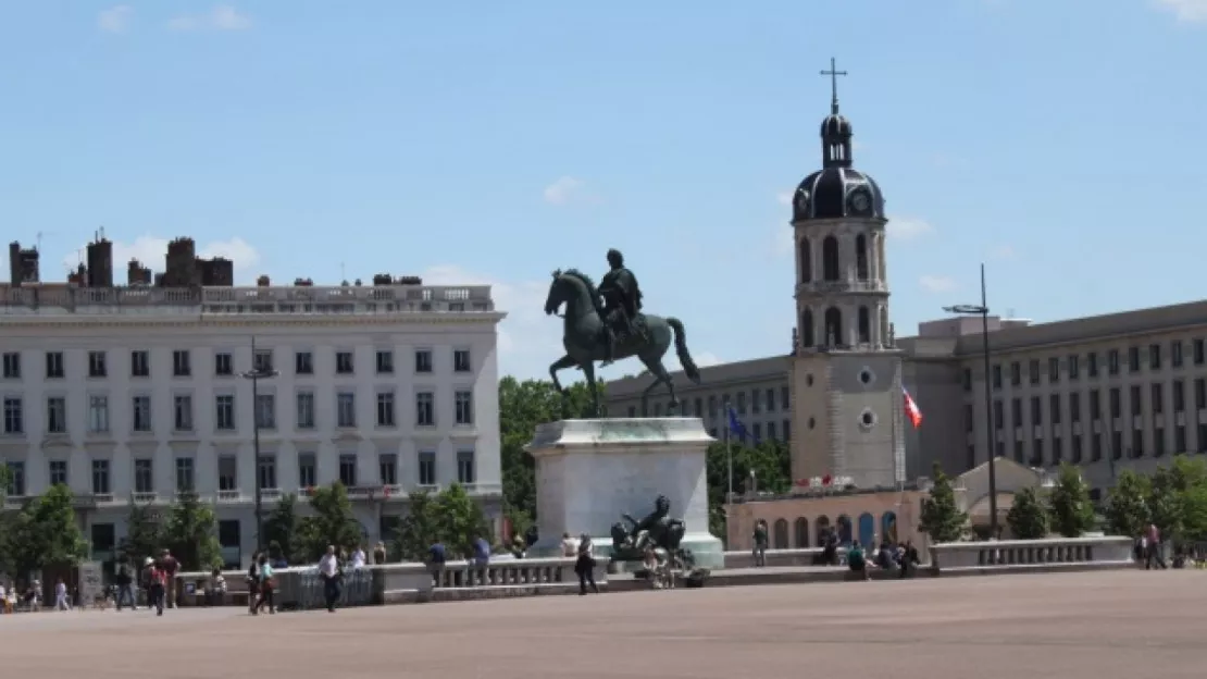 Lyon : les guides conférenciers manifestent