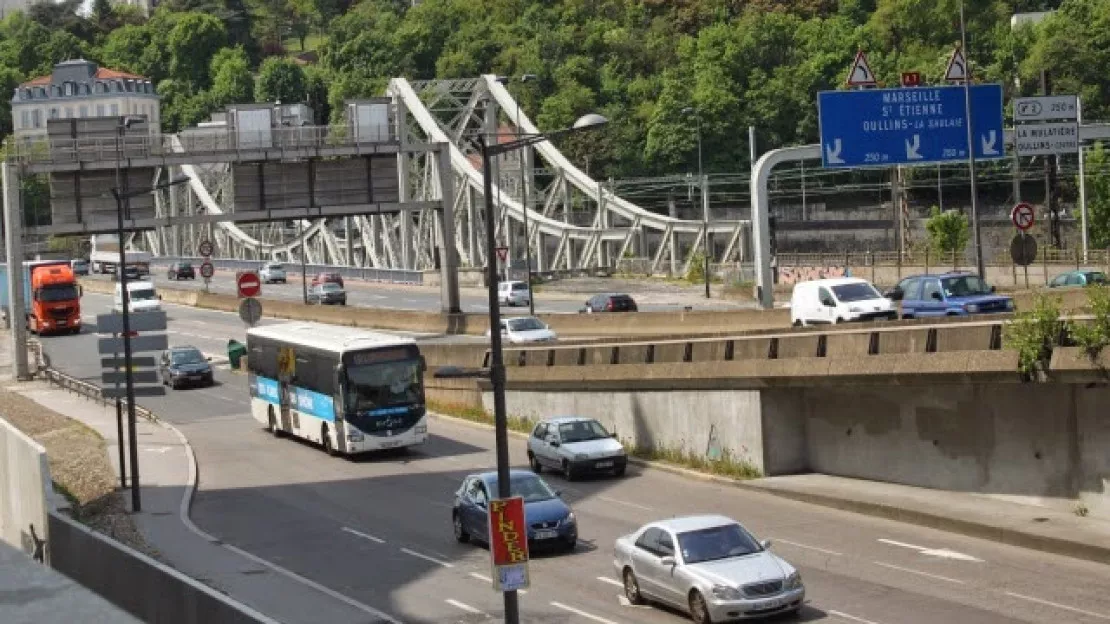 Rhône-Alpes : la carte du péage de transit poids lourds inquiète les élus