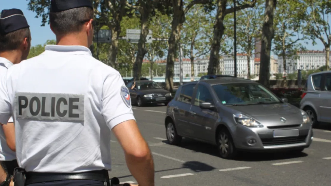 Téléphone, excès de vitesse, fatigue : les mauvaises habitudes des Lyonnais au volant