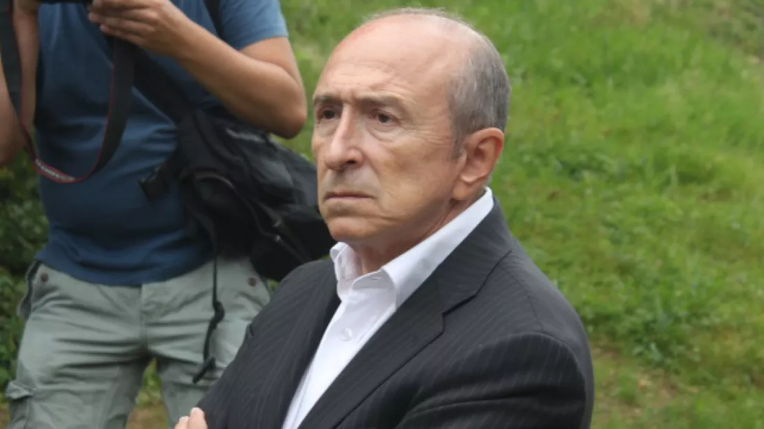 Gérard Collomb préconise une période d'essai d'au moins deux ans pour les CDI