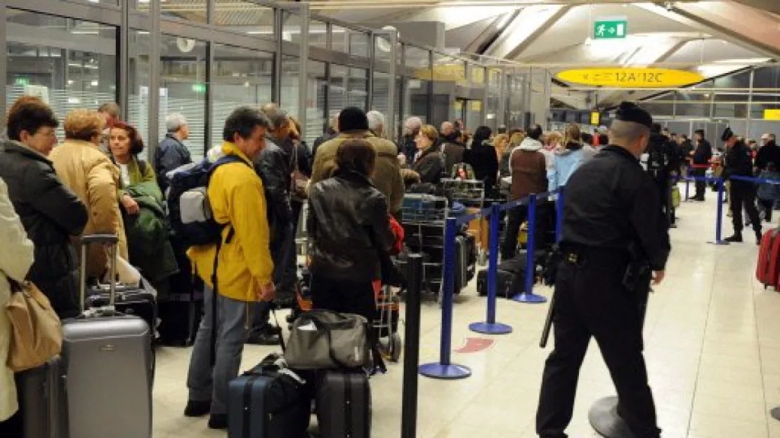 Aéroport Lyon-Saint-Exupéry : environ 38% des vols annulés ce jeudi