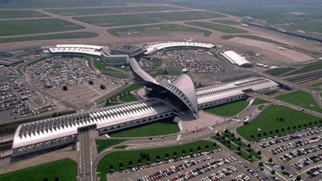 Privatisation de l’aéroport de Lyon : la CCI veut miser sur le développement économique de St Exupéry